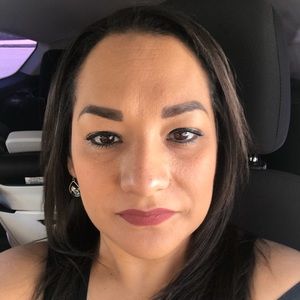 Meet your Posher, Cristina